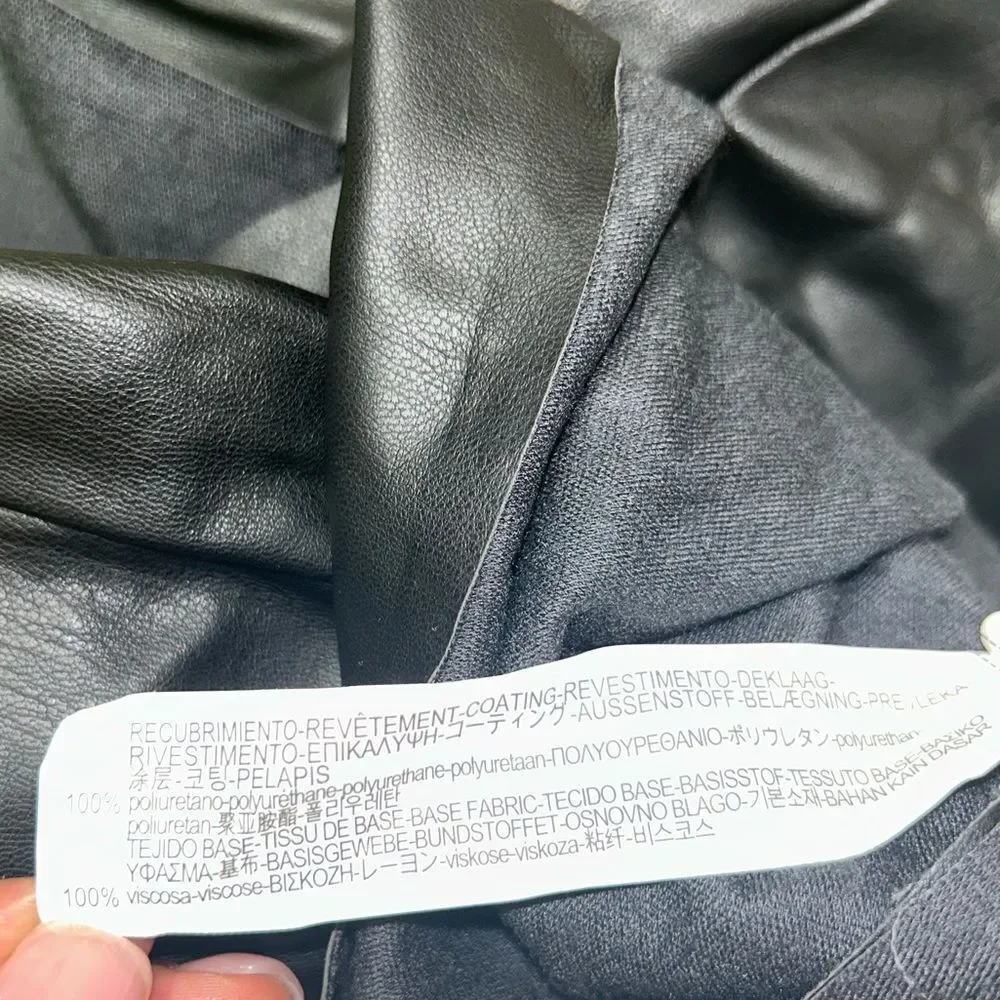 Zara  Black Elastic Waist Skirt(Size Medium)